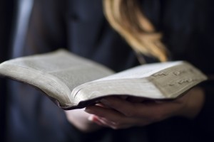 Em que ordem ler a Bíblia?